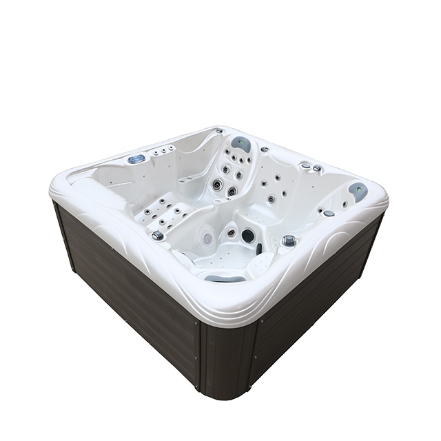 Hot Tub - حوض استحمام ساخن خارجي، يتسع لـ