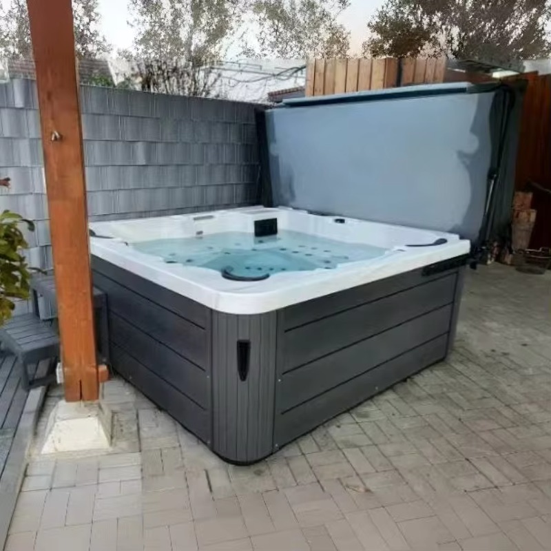 حوض استحمام للتدليك من الأكريل - مراجعة Hot Tub وسعره