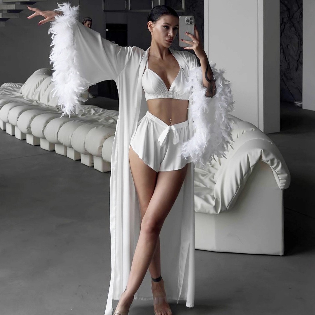 طقم من ثلاث قطع من الرداء المز - مراجعة Bathrobe وسعره